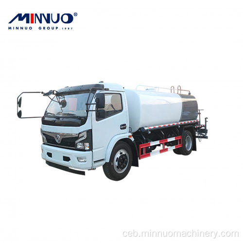 Maayo nga kalidad nga road water sprinkler tanker watering truck